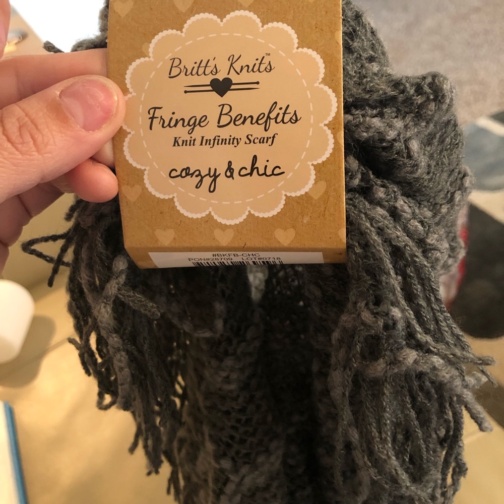 Britt’s Knits NWT fringe benefits  infinity scarf